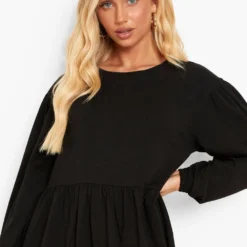 BOOHOO Robe Smockée à Manches Chauve-souris Volantées -Pas Cher Vêtue Diva Magasin fzz24387 black xl 3