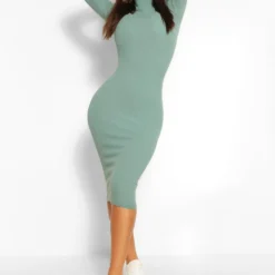BOOHOO Robe Mi-longue Côtelée à Col Montant En Tissu Premium