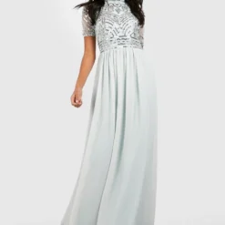 Robe De Demoiselle D'honneur Longue Ornementée
