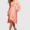 BOOHOO Robe Patineuse Mi-longue Cache-coeur à Volants -Pas Cher Vêtue Diva Magasin fzz99533 blush xl