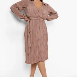 Grande Taille - Robe Mi-longue Croisée Plissée En Tissu Premium