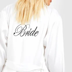 BOOHOO Robe De Chambre Premium Recyclée à Broderie Bride -Pas Cher Vêtue Diva Magasin gzz06653 white xl 3