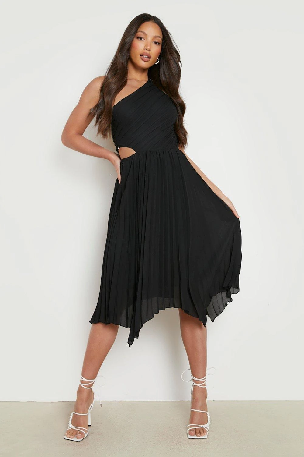 Tall - Robe Asymétrique Plissée 5 Tall - Robe Asymétrique Plissée – Image 3