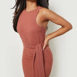 BOOHOO Petite - Robe Longue Côtelée Nouée -Pas Cher Vêtue Diva Magasin gzz12603 rust xl 3