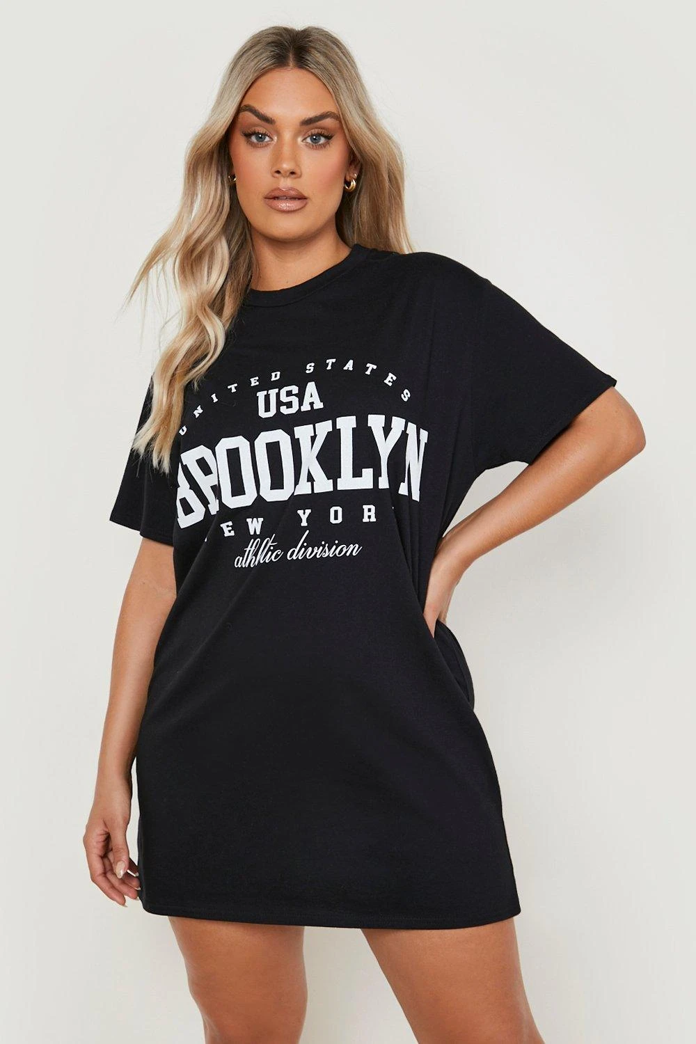 Grande Taille - Robe T-shirt Oversize à Slogan Brooklyn 3 Grande Taille - Robe T-shirt Oversize à Slogan Brooklyn