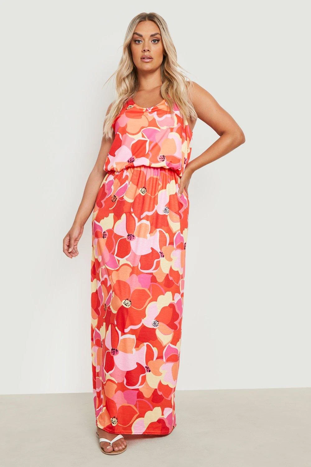 BOOHOO Grande Taille - Robe Longue à Imprimé Abstrait 5 BOOHOO Grande Taille - Robe Longue à Imprimé Abstrait – Image 3