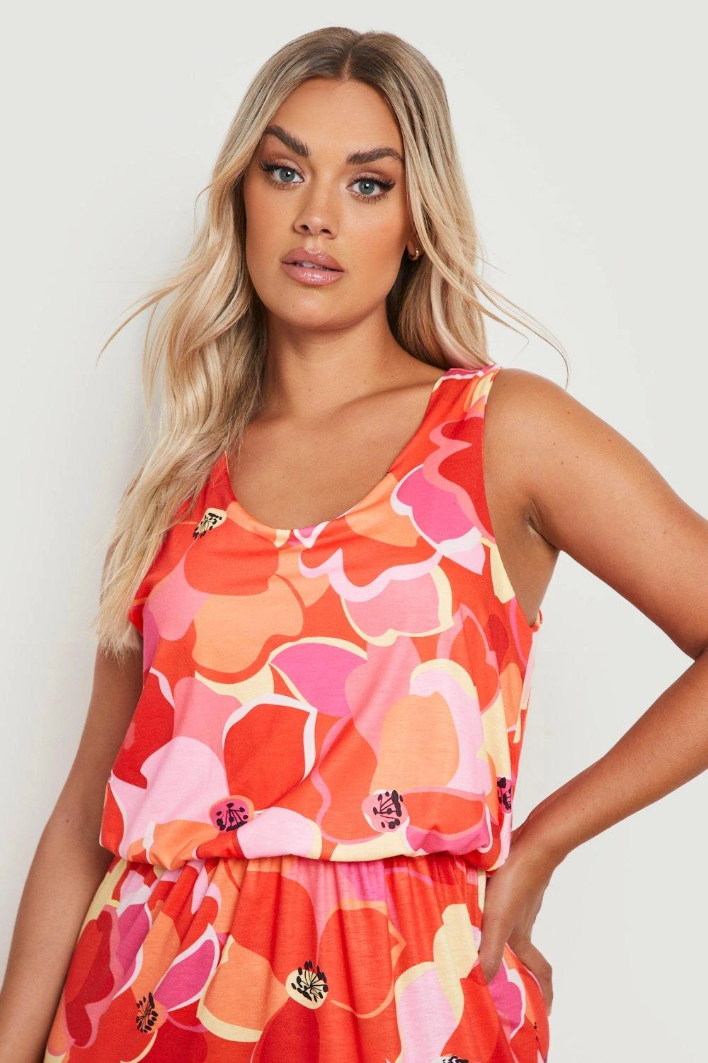 BOOHOO Grande Taille - Robe Longue à Imprimé Abstrait 6 BOOHOO Grande Taille - Robe Longue à Imprimé Abstrait – Image 4