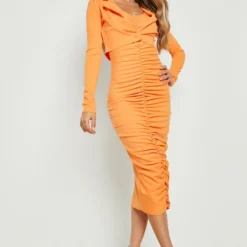 Ensemble Avec Blazer Court Et Robe Froncée