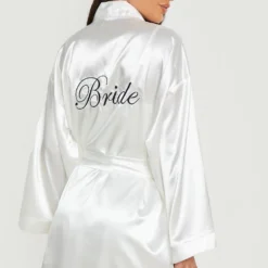 Ensemble Satiné à Broderie Bride Avec Nuisette Et Robe De Chambre -Pas Cher Vêtue Diva Magasin gzz17063 white xl 3