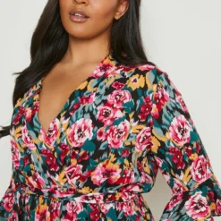 Grande Taille - Robe Croisée à Ceinture Et Imprimé Fleuri -Pas Cher Vêtue Diva Magasin gzz17162 black xl 3