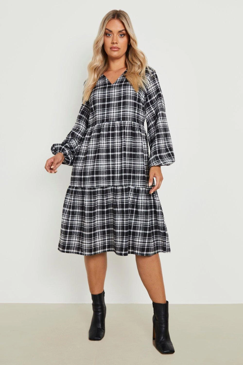 Grande Taille - Robe Mi-longue Froncée à Carreaux 5 Grande Taille - Robe Mi-longue Froncée à Carreaux – Image 3