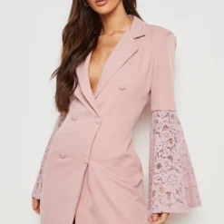 Robe Blazer En Dentelle à Manches Flare