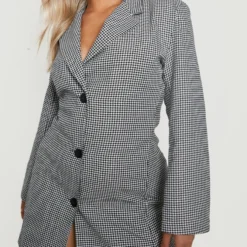 BOOHOO Grande Taille - Robe Blazer Premium à Imprimé Pied-de-poule -Pas Cher Vêtue Diva Magasin gzz21011 black xl 3 scaled