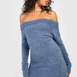 Robe Courte En Maille Douce à épaules Dénudées