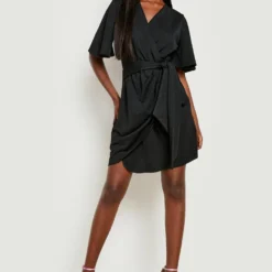 Robe Portefeuille à Manches Volantées