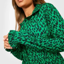 BOOHOO Grande Taille - Robe Chemise à Volants Et Imprimé Animal -Pas Cher Vêtue Diva Magasin gzz27141 green xl 3 scaled