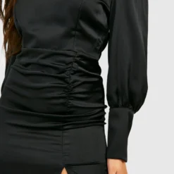 Robe Mi-longue Satinée Froncée à Manches Larges -Pas Cher Vêtue Diva Magasin gzz27952 black xl 3 scaled