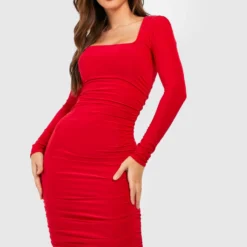 Robe Moulante Froncée Soyeuse à Col Carré -Pas Cher Vêtue Diva Magasin gzz30956 red xl 3 scaled