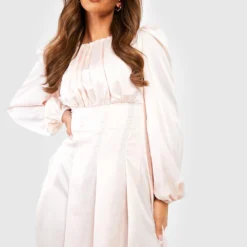 Robe Patineuse Satinée