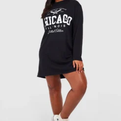 Grande Taille - Robe T-shirt à Slogan Chicago -Pas Cher Vêtue Diva Magasin gzz31378 black xl 3 scaled