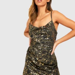 Robe Métallisée à Col Bénitier Et Imprimé Serpent -Pas Cher Vêtue Diva Magasin gzz32743 bronze xl 2 scaled