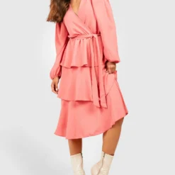 Robe Patineuse Froncée à Volants Et Manches Longues