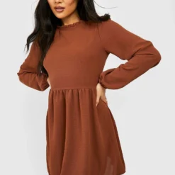 Robe Babydoll à Col Montant Et Volants -Pas Cher Vêtue Diva Magasin gzz33139 chocolate xl 2