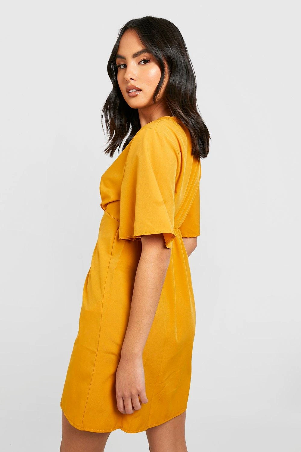 Robe Courte à Manches Larges 4 Robe Courte à Manches Larges – Image 2