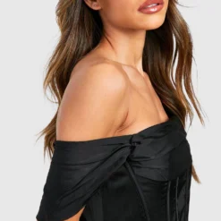 Robe Courte Satinée Drapée -Pas Cher Vêtue Diva Magasin gzz33949 black xl 3