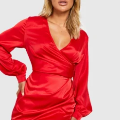 Robe Cache-cœur Mi-longue Satinée -Pas Cher Vêtue Diva Magasin gzz35590 red xl 2 scaled