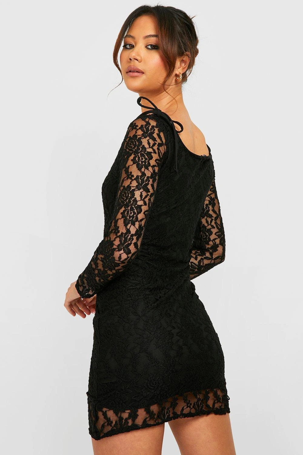 Petite - Robe Courte En Dentelle à Col Carré 4 Petite - Robe Courte En Dentelle à Col Carré – Image 2