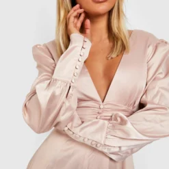 Robe Satinée Décolletée Froncée -Pas Cher Vêtue Diva Magasin gzz37280 champagne xl 3 scaled