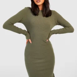 Robe Côtelée Fendue à Manches Longues
