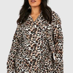BOOHOO Grande Taille - Ensemble à Imprimé Léopard Avec Robe Chemise Et Foulard