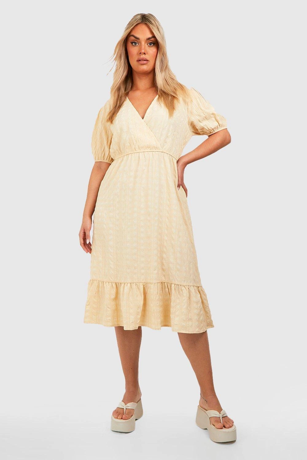 Grande Taille - Robe Portefeuille Mi-longue 5 Grande Taille - Robe Portefeuille Mi-longue – Image 3