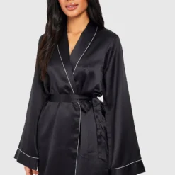 BOOHOO Robe De Chambre Satinée à Broderie Mother Of The Bride -Pas Cher Vêtue Diva Magasin gzz38552 black xl 3