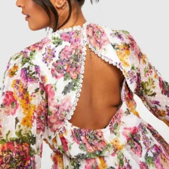 BOOHOO Grande Taille - Robe Patineuse Fleurie En Mesh -Pas Cher Vêtue Diva Magasin gzz38558 ivory xl 3