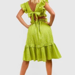 Robe Mi-longue Brodée à Découpes Et Volants -Pas Cher Vêtue Diva Magasin gzz38840 lime xl 1