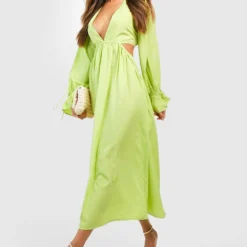 Robe Longue à Découpes