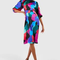 Robe Mi-longue Satinée à Imprimé Abstrait