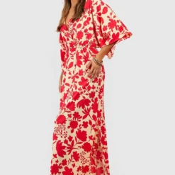 Robe Fleurie à Manches Chauve-souris