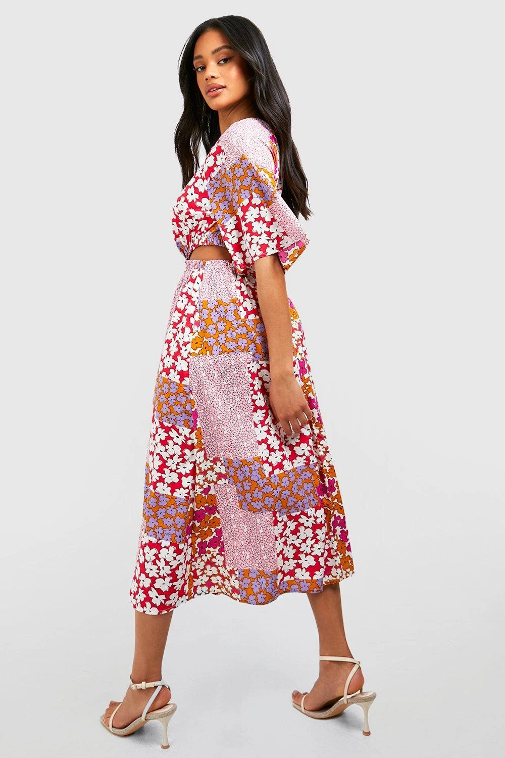 Robe Mi-longue Fleurie à Manches Larges 4 Robe Mi-longue Fleurie à Manches Larges – Image 2