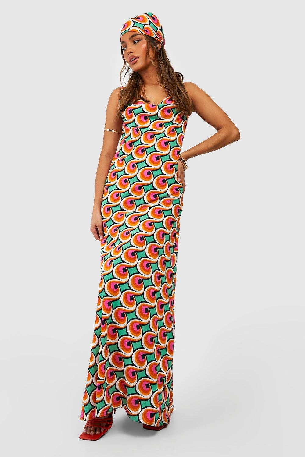 Ensemble à Imprimé Rétro Avec Robe Longue Et écharpe 3 Ensemble à Imprimé Rétro Avec Robe Longue Et écharpe