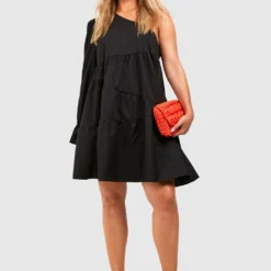 BOOHOO Grande Taille - Robe Asymétrique à Volants étagés -Pas Cher Vêtue Diva Magasin gzz41330 black xl 2