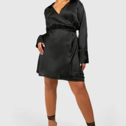 Grande Taille - Robe Portefeuille Satinée à Ceinture -Pas Cher Vêtue Diva Magasin gzz42561 black xl 2 scaled