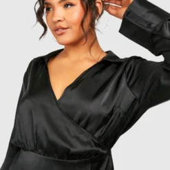 Grande Taille - Robe Portefeuille Satinée à Ceinture -Pas Cher Vêtue Diva Magasin gzz42561 black xl 3 scaled