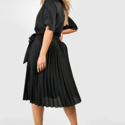 Grande Taille - Robe Patineuse Plissée Satinée à Manches Larges -Pas Cher Vêtue Diva Magasin gzz43951 black xl 1