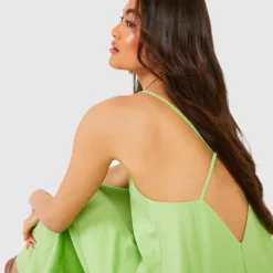 BOOHOO Robe Longue à Bretelles -Pas Cher Vêtue Diva Magasin gzz44027 green xl 3