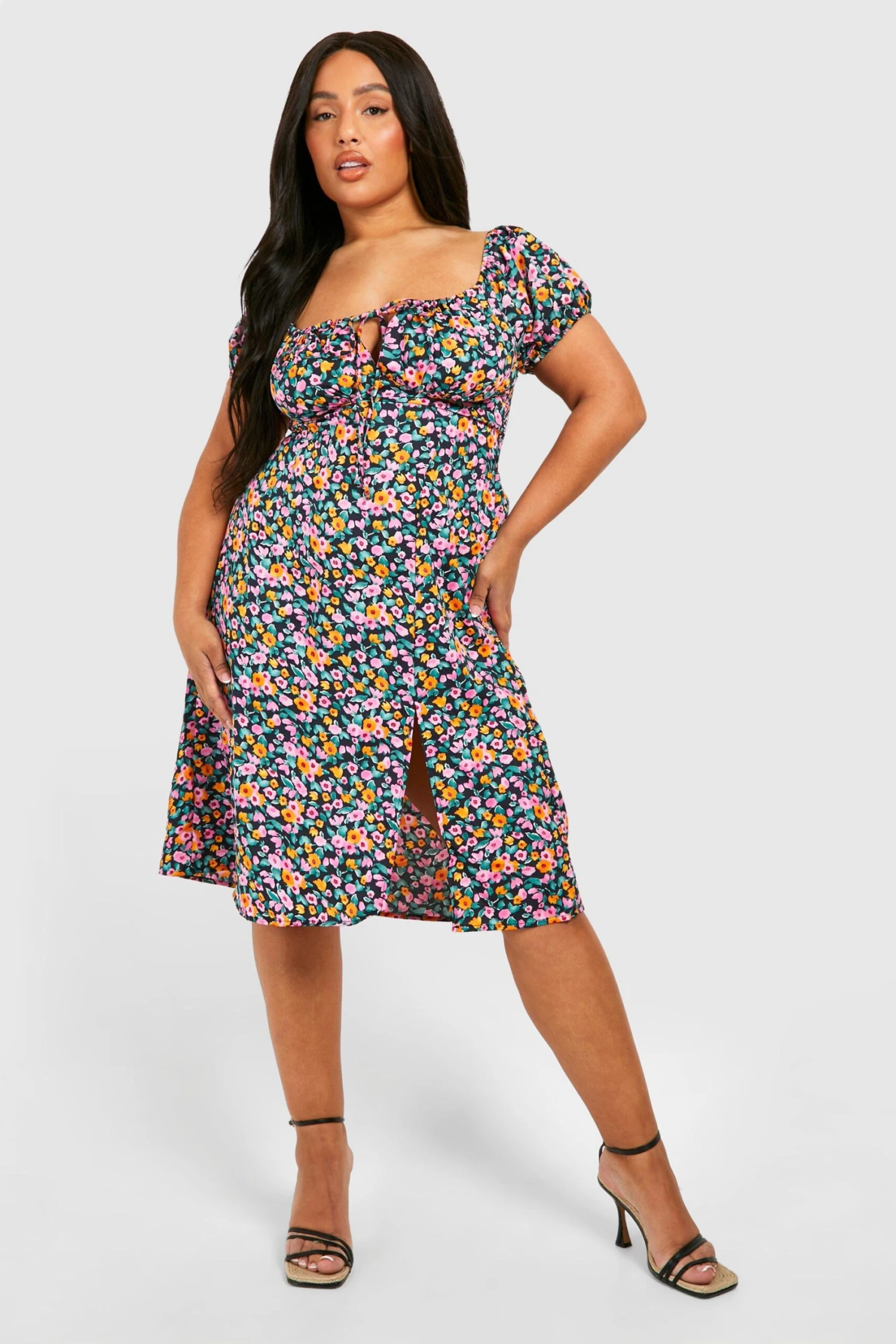 BOOHOO Grande Taille - Robe Mi-longue Fleurie Fendue à Manches Bouffantes 5 BOOHOO Grande Taille - Robe Mi-longue Fleurie Fendue à Manches Bouffantes – Image 3
