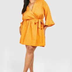 Grande Taille - Robe Portefeuille à Pois Et Volants -Pas Cher Vêtue Diva Magasin gzz46269 camel xl 2 scaled